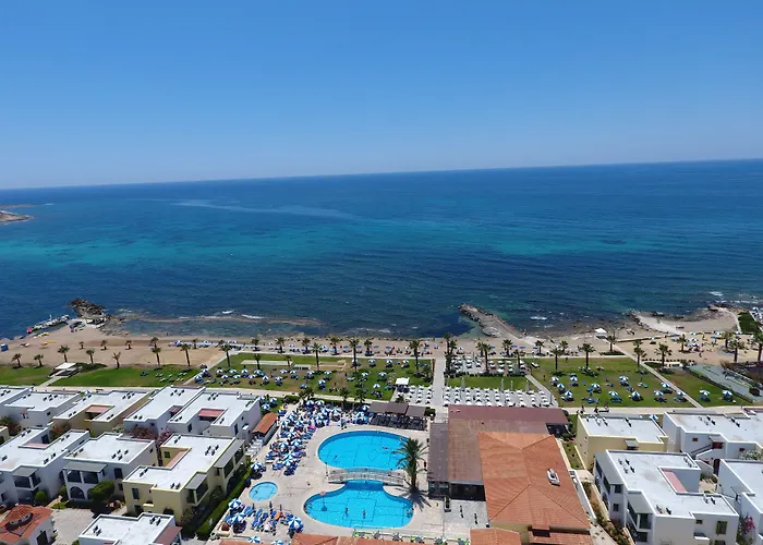 Kefalos Tourist Village 4*