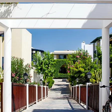 Kefalos Tourist Village Resort 4*