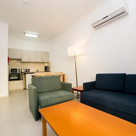 אתר נופש Kefalos Tourist Village פאפוס