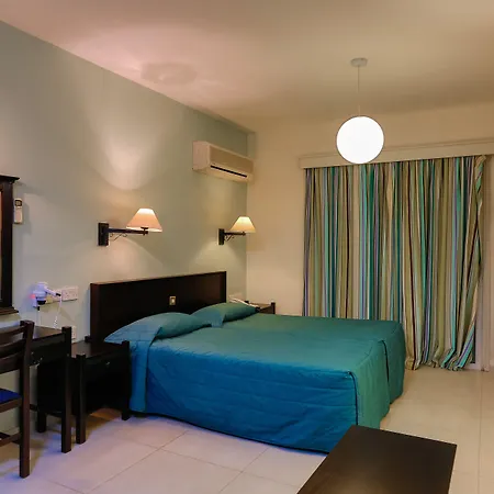 Kefalos Tourist Village פאפוס