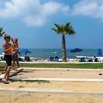 科发罗斯海滩旅游村公寓